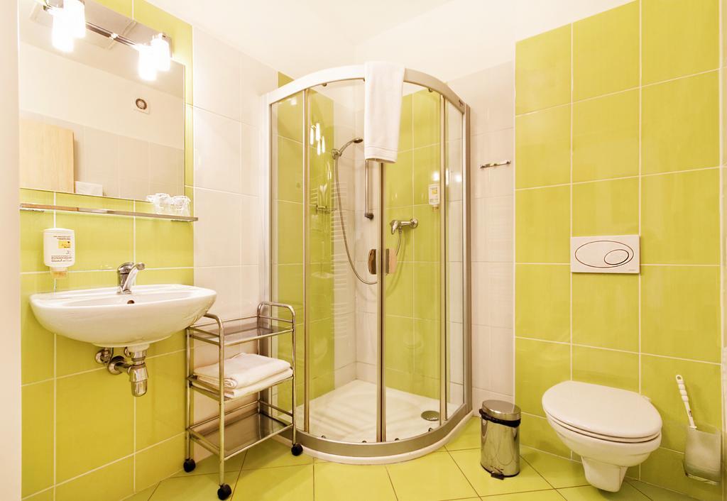 Hotel Senimo ออลอโมตซ์ ห้อง รูปภาพ